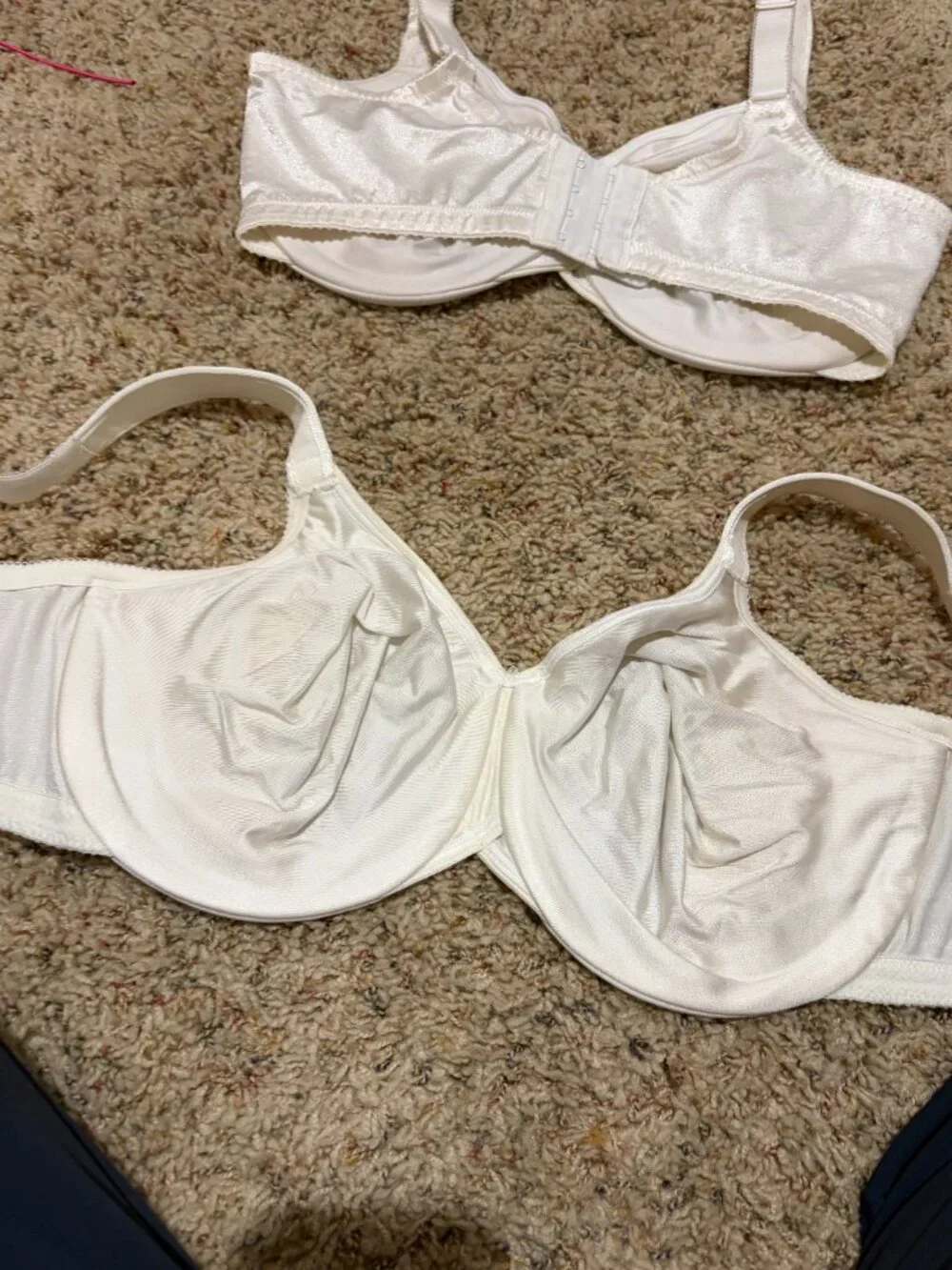 Wacoal 85185 Bodysuede Underwire Bra Cream Lot of 2